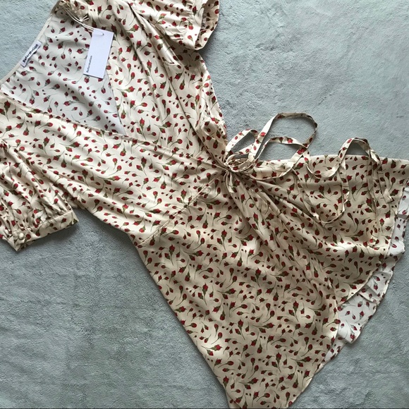 Reformation Dresses & Skirts - NWT Reformation Honey Wrap Dress Marion Rose Large